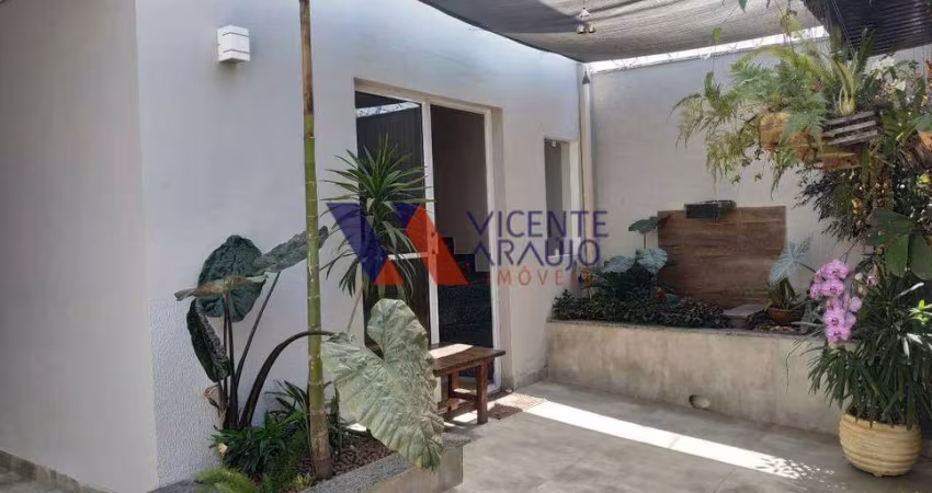 Casa geminada para locação no bairro Niterói