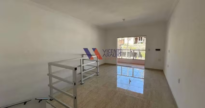 Casa com 02 quartos, varanda. nossa senhora das graças. betim-mg.