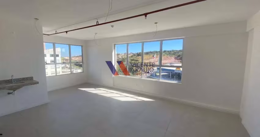Sala comercial à venda na Avenida Juiz Marco Túlio Isaac, Betim Industrial, Betim
