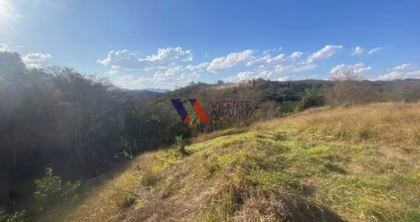 Lote com 362,19m² à venda no condomínio horizontes.
