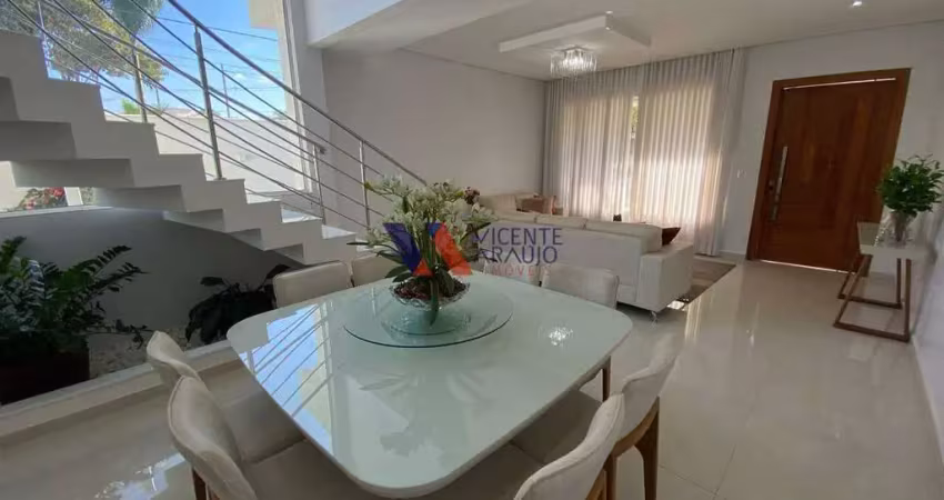 Casa em condomínio fechado com 4 quartos à venda na Avenida Chet Miller, Condomínio Ouro Verde, Betim