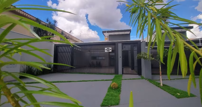 VENDA - Casa de Alto Padrão em Localização Privilegiada