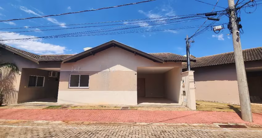 Condomínio villa de espanha no bairro rita vieira com suíte e quintal