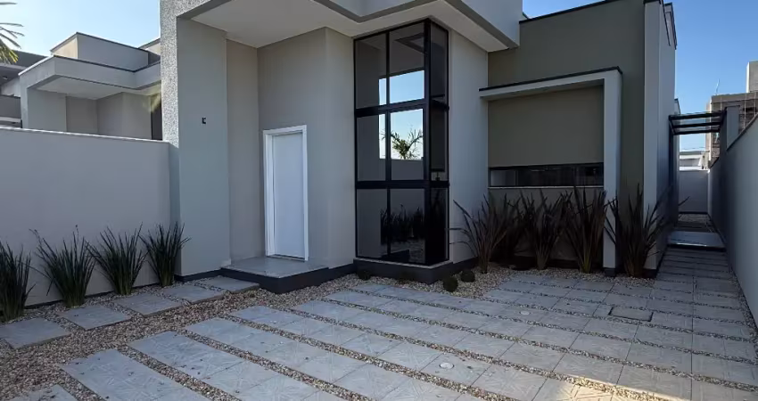 Casa três dormitórios sendo uma suíte bairro galapagos tijucas santa catarina