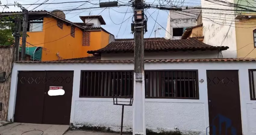 Casa com 2 quartos para alugar na Rua General de Gaule, 17, Jardim Santo Antônio, Macaé