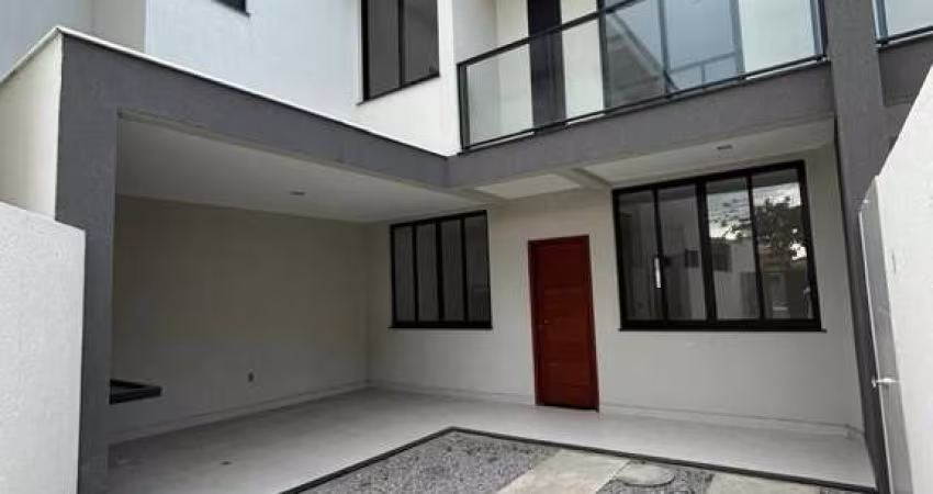 Moderno Duplex no Ouro Verde