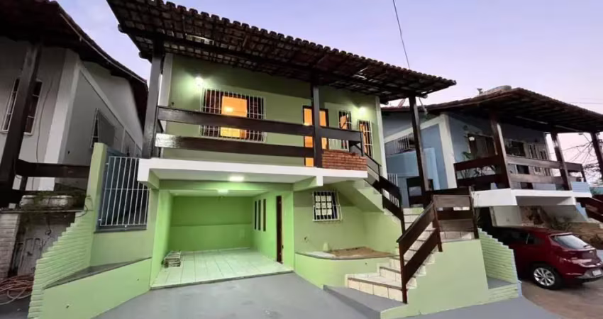Casa  03 quartos sendo 01 suíte para locação na glória.