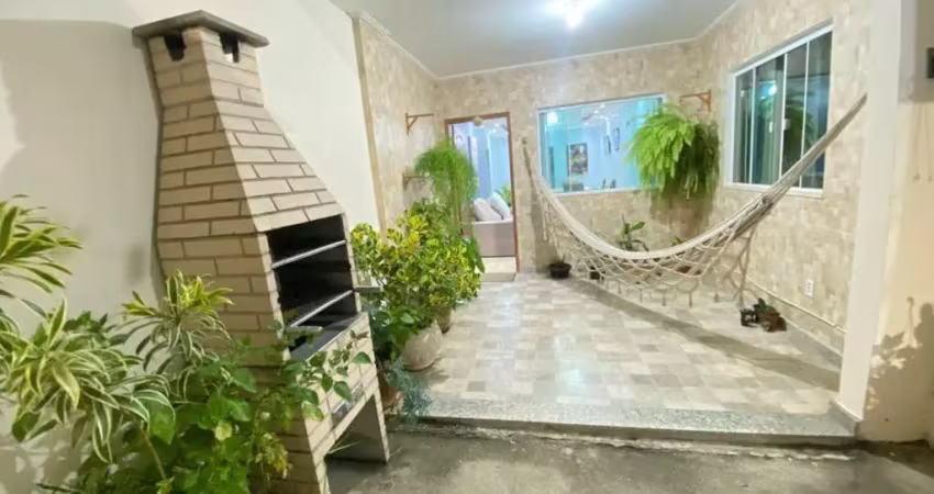 Casa com 3 quartos para alugar na Rua São Batista, 65, Jardim Vitória, Macaé