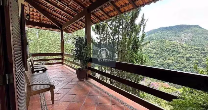 Casa Alto Padrão em Albuquerque, Teresópolis/RJ