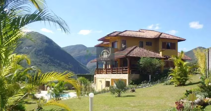 Belíssima casa, com vista deslumbrante - alto padrão em albuquerque, teresópolis/rj