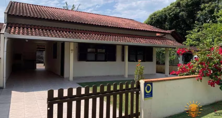 Casa com 3 dormitórios à venda, 124 m² por R$ 690.000,00 - Sai Mirim - Itapoá/SC