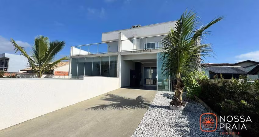 Sobrado Frente Mar com 4 dormitórios à venda, 171 m² por R$ 1.100.000 - Brasília - Itapoá/SC