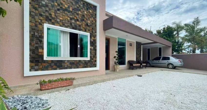 Casa a 150 metros da praia com 3 dormitórios à venda, 176 m² por R$ 1.200.000 - Princesa do Mar - Itapoá/SC