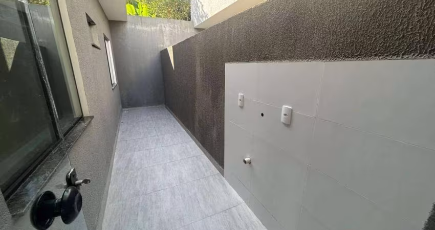 Casa com 2 dormitórios à venda, 55 m² por R$ 267.000,00 - Santa Clara - Itapoá/SC