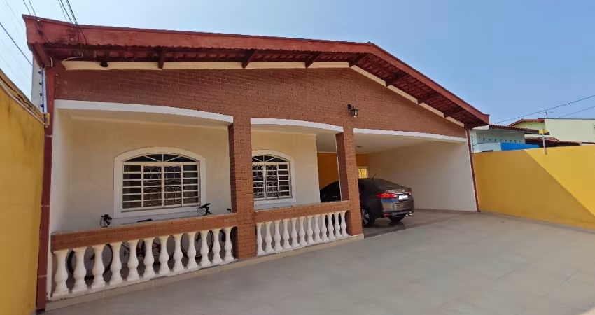 Casa para Venda - 4 dormitorios - terreno 480m2 - Jardim Viracopos - Campinas - SP