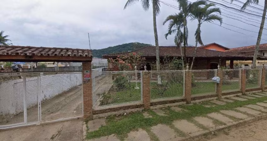 Casa 239 m² (área construída) e 768 m² (área total) - Balneário Maranduba - Ubatuba - SP