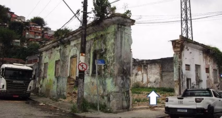 Terreno no Litoral com 117 m² - Valongo - Santos - SP