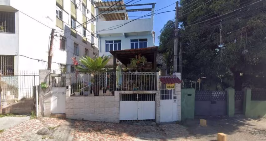 Apartamento 40 m² - Rio de Janeiro-RJ - Rua Aracóia, 33-Fundos - Apto. 102 - Brás de Pina