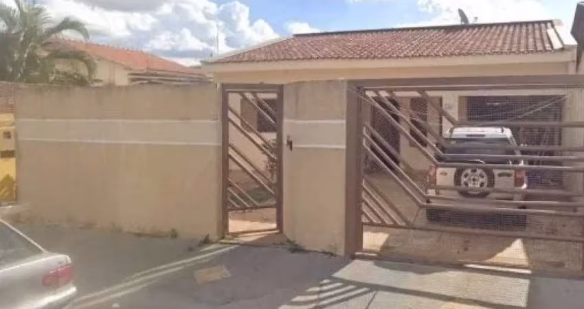 Casa à venda na Avenida Presidente Castelo Branco, 1352/1354, Parque São Bernardo II, Fernandópolis
