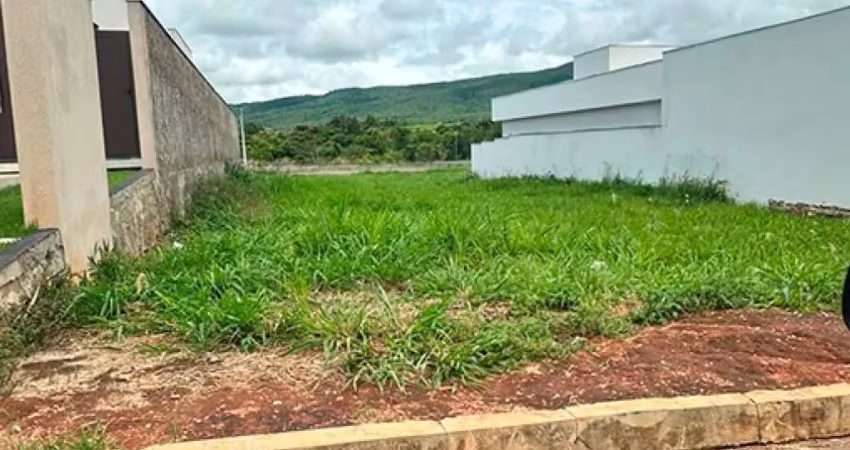 Terreno em condomínio 525 m² (condomínio meridian) - residencial laurentino martins - goianésia - go