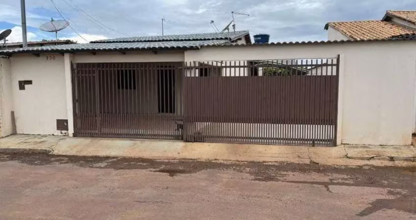 Casa com 3 quartos à venda na Rua São Pedro, 220, Setor Nordeste, Formosa