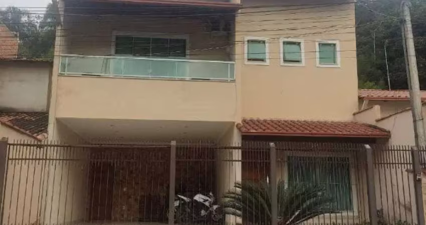 Casa com 6 quartos à venda na Rua C, 267, Santa Maria II, Barra Mansa