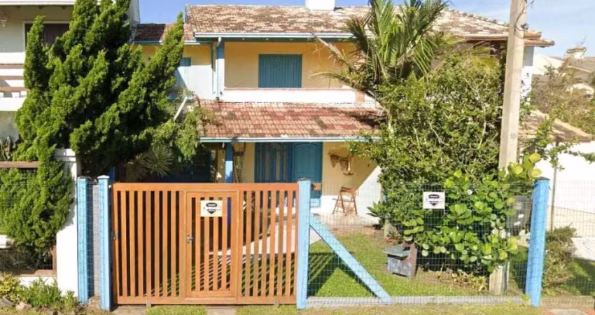Casa à venda na Rua Rolante, 1361, Centro, Imbé
