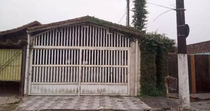 Casa à venda na Rua Mathilde de Azevedo Setúbal, 170, Vila Caiçara, Praia Grande