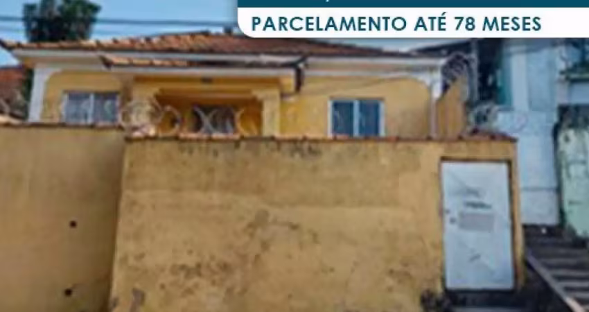 Casa à venda na Avenida Presidente Tancredo Neves, 489, São Mateus, São João de Meriti