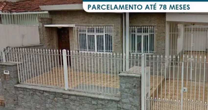 Casa à venda na Rua Karl Czernick, 47, Santo Amaro, São Paulo
