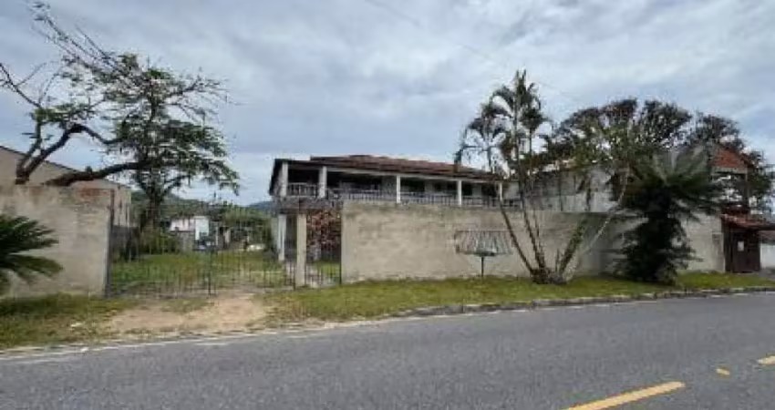 Casa com 6 quartos à venda na Rua Santa Edwiges, 307, Ponta Grossa, Maricá