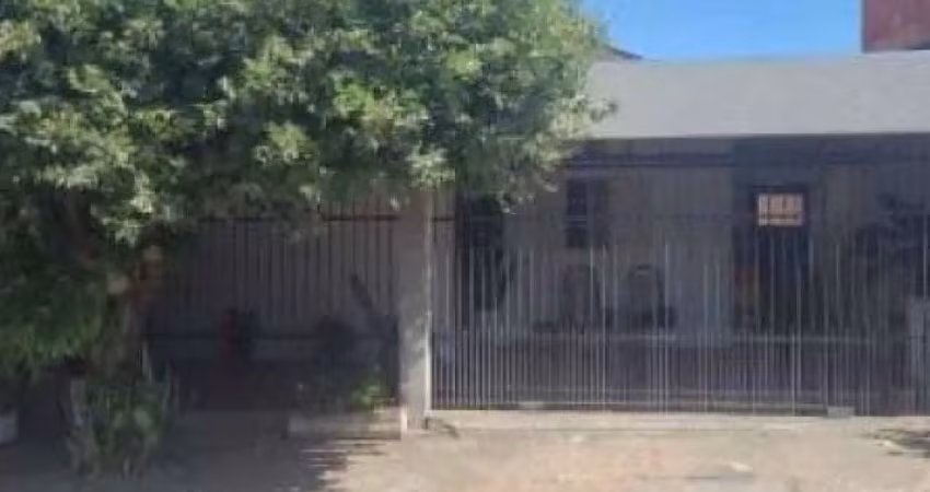 Casa à venda na Rua Pioneiro Luiz Scudeller, 53, Jardim Esplanada, Penápolis