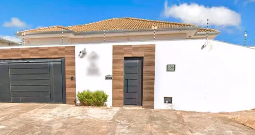 Casa à venda na Avenida dos Aeroviários, esquina com a  Avenida Taipé, Lt 23-A da, Jardim Alvorada, Anápolis