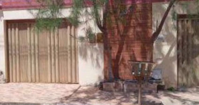 Casa com 4 quartos à venda na Rua Joel Lobo de Brito, 232, Aeroporto, Juazeiro do Norte