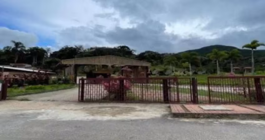 Terreno 744 m² - teresópolis-rj - estrada santa rita - (internamente rua b) - unidade 47 da qd. iii - colônia fazenda alpina