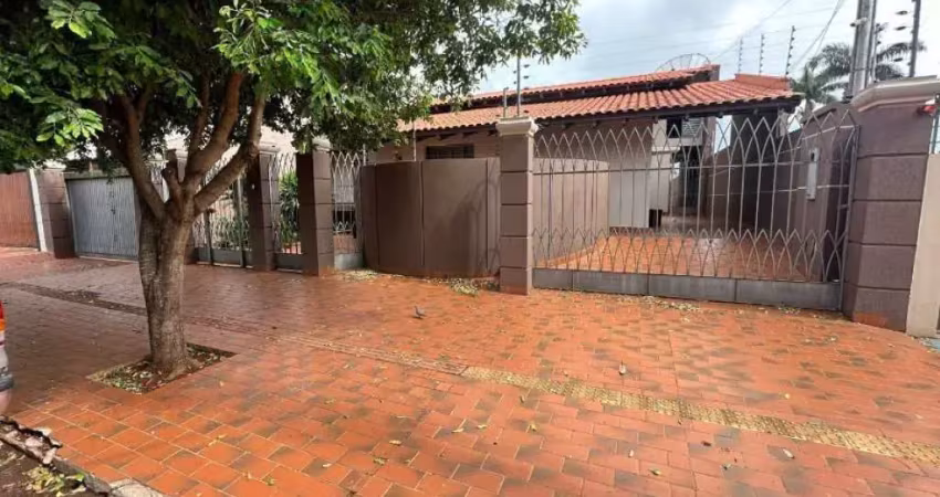 Casa à venda na Rua João Vicente Ferreira, 2245, Vila Planalto, Dourados