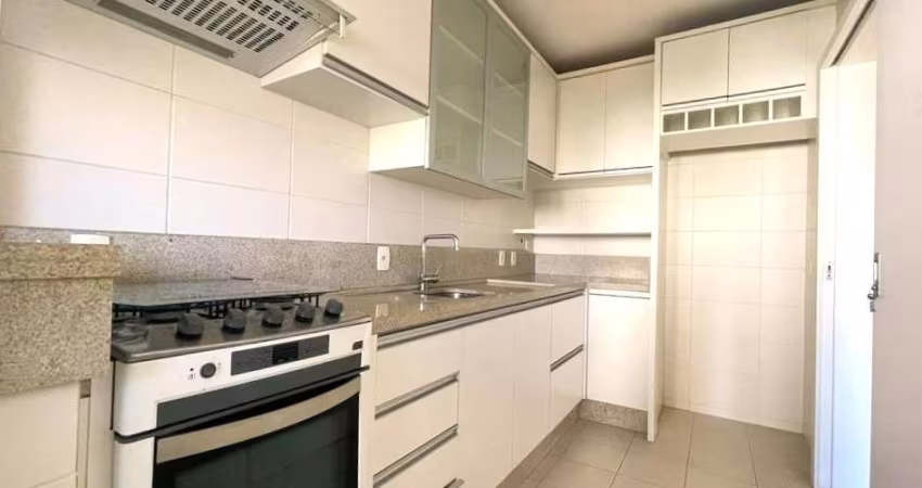 Apartamento à Venda, 3 quartos sendo 1 suíte, no Centro de Florianópolis/SC