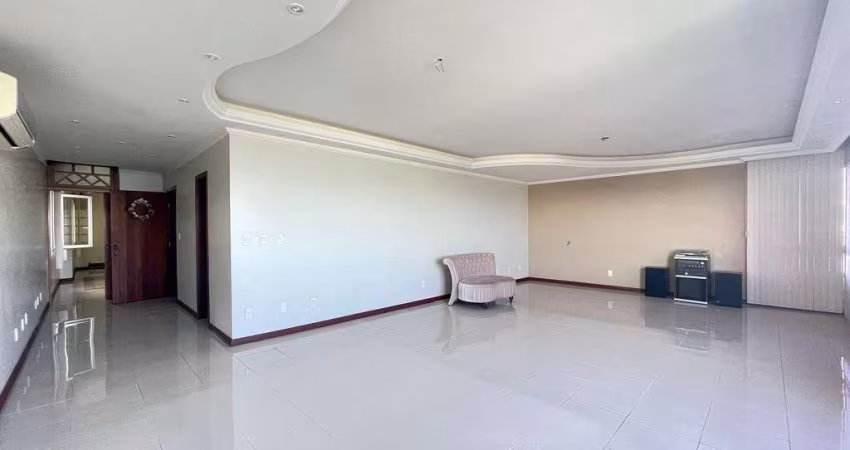 Apartamento espaçoso à Venda na Beira Mar - 4 quartos e 2 vagas de garagem