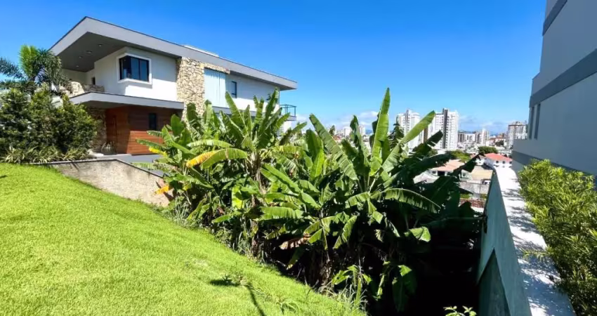 Terreno à venda em condomínio de alto padrão no estreito em florianópolis/sc.