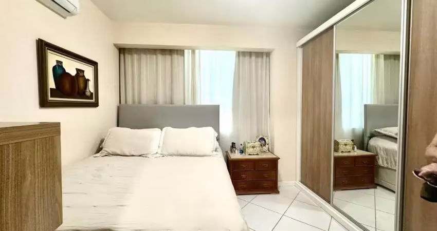 Apartamento a venda com 3 quartos no centro de florianópolis/sc