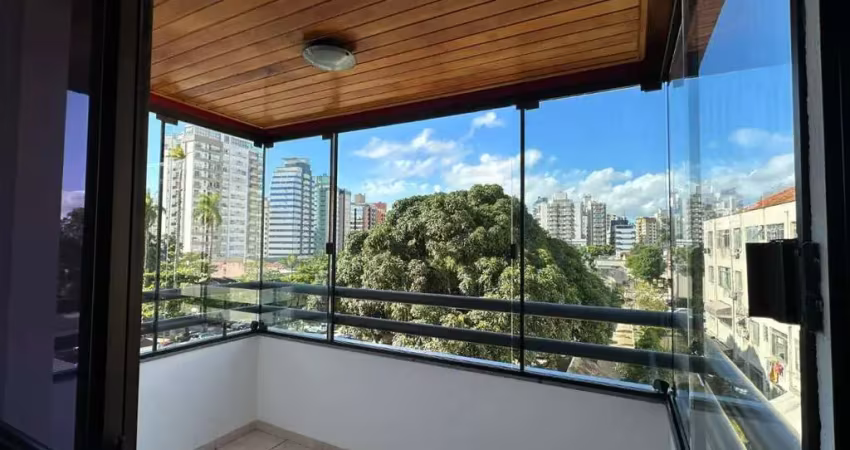 Apartamento à venda - 3 quartos e 1 vaga no Centro de Florianópolis/SC