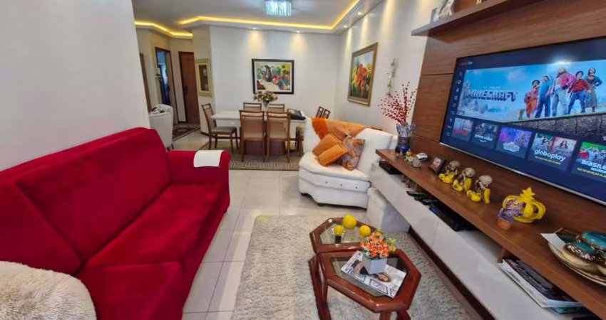 Apartamento à venda à 500 metros da Beira Mar Continental, Estreito/SC