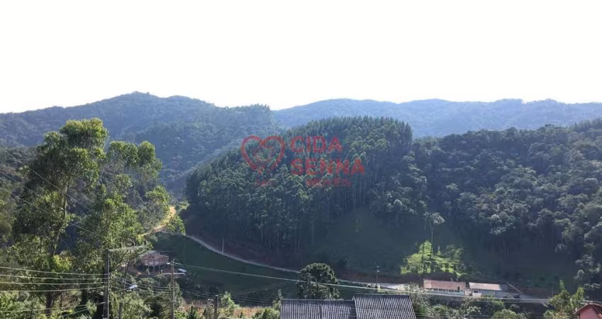 REFÚGIO NA SERRA - CASA BEM LOCALIZADA EM RANCHO QUEIMADO