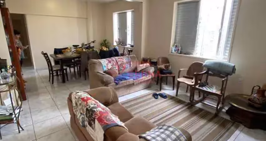 Esteves junior - andar alto - 4 dorms - lavabo - dep empregada - vaga livre
