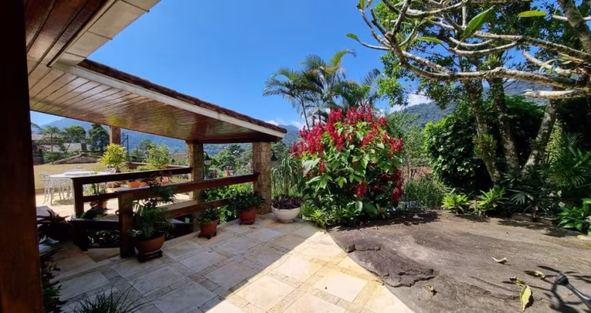 Casa no Condomínio do Lago Comary – Conforto, Exclusividade e Lazer