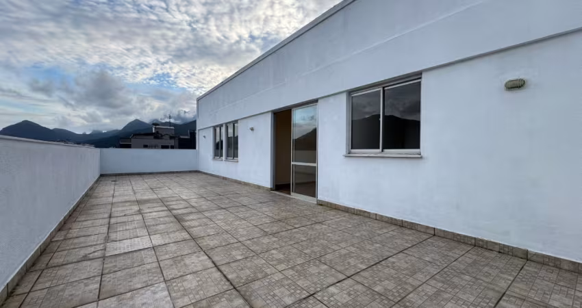 Cobertura Linear na Várzea com vista para o Dedo de Deus