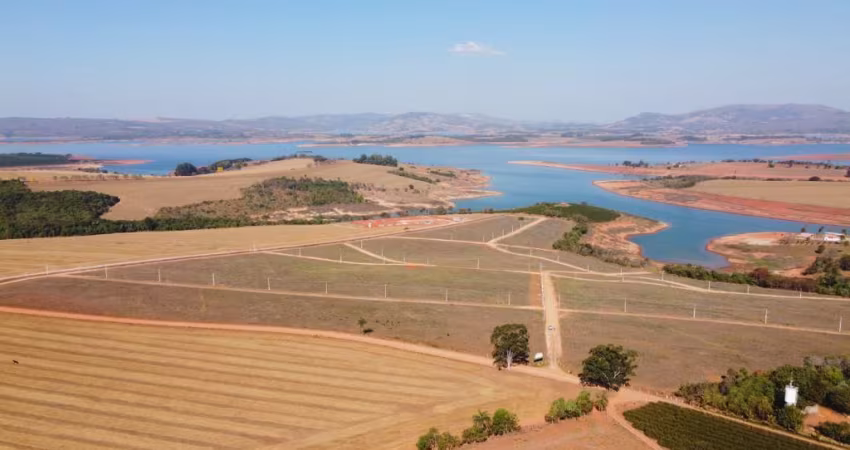 Oportunidade Única: Lotes à Beira da Represa de Furnas!