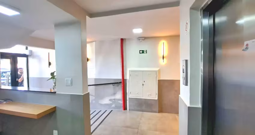 Vendo apartamento na 712 asa norte co 1 quarto, vista livre, armários, elevador, barato, oportunidade!