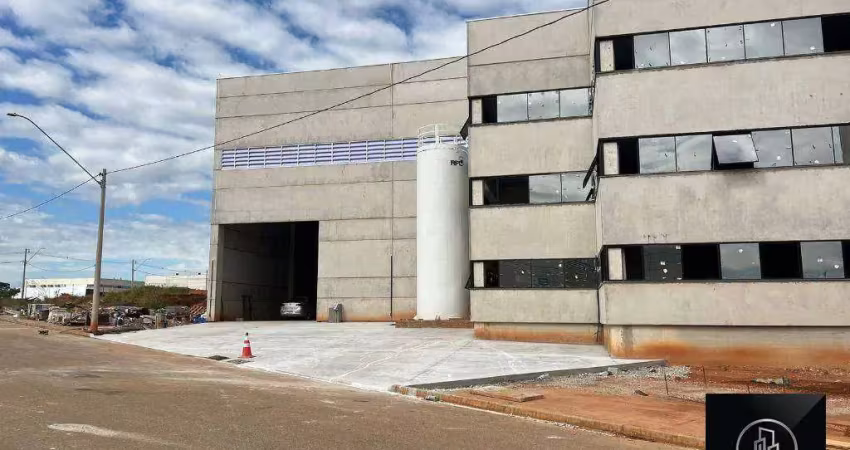 Galpão empresarial para alugar, 2096 m² por r$ 54.400/mês