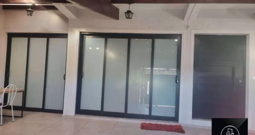 Sobrado com 3 dormitórios à venda, 332 m² por r$ 950.000 - reneville - mairinque/sp